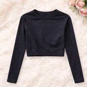CRZ YOGA Black Long Sleeve Crop Top